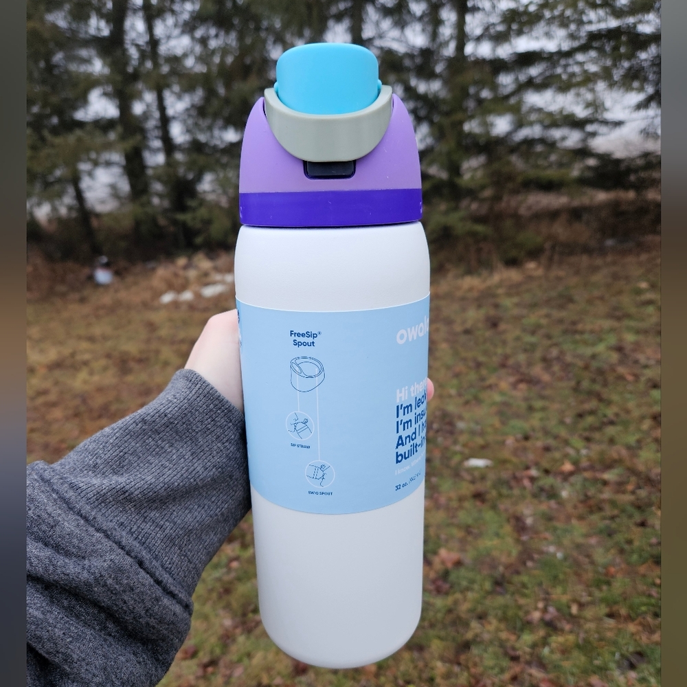 Owala 32 oz Freesip Rad Robot Lid Iced Breeze Base